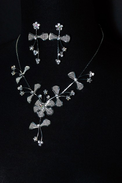 6 Lovely prom girl necklace set