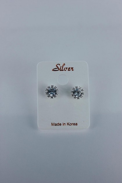 Snow flower cz earring with silver post