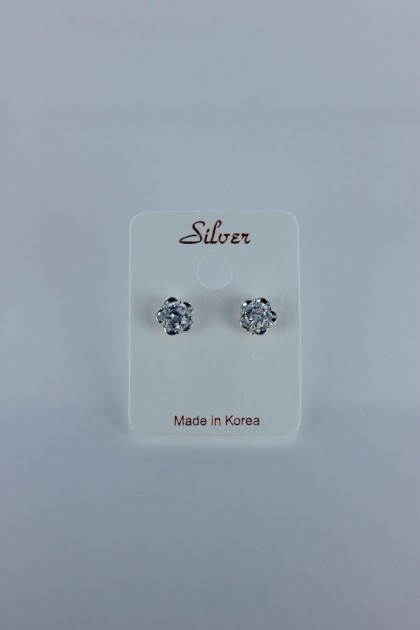 Basic flower cubic zirconia earring with silver post
