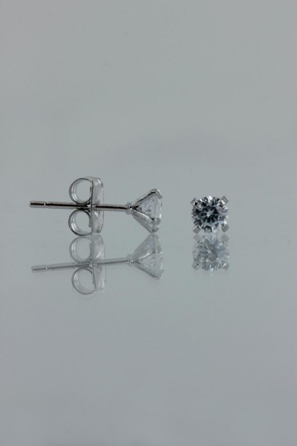 4MM AAA Quality one point up CZ Earring 