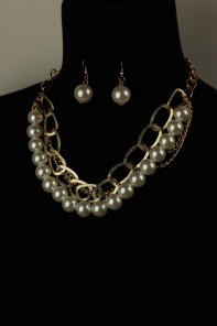 Simple chain with pearl necklace set 