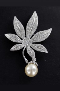 MUST HAVE WEDDING JEWERLY BROOCHE 